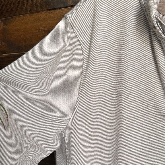 NWT J.Crew Men’s XL Authentic Fleece Quarter Zip Pullover Tan Classic Casual - Picture 7 of 10